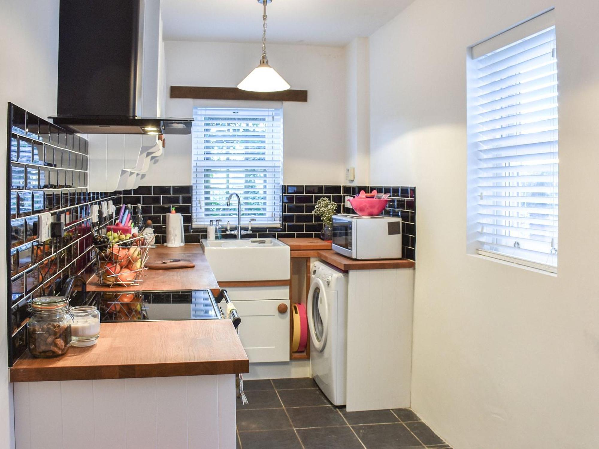 Fuchsia Cottage Sea Palling Bagian luar foto