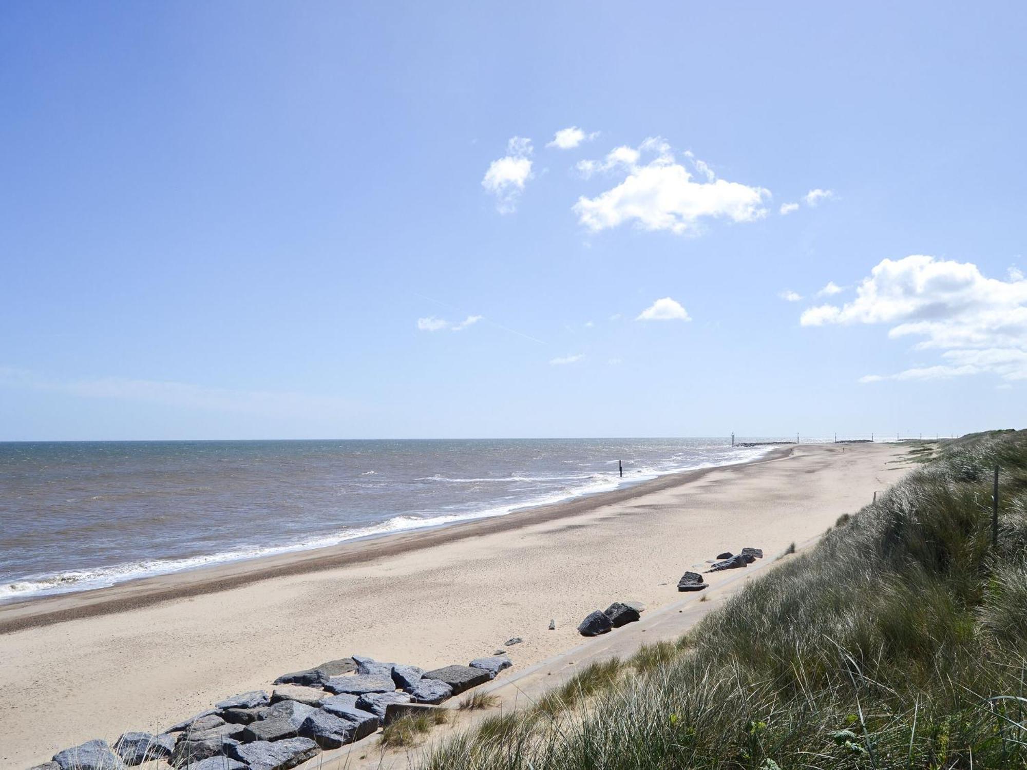 Fuchsia Cottage Sea Palling Bagian luar foto
